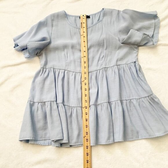 5/$25 Shein light blue short sleeve ruffle tier crop top - Size Large - Picture 7 of 7